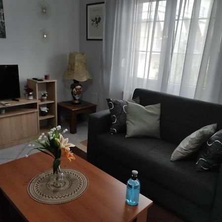 S.T Family Apartement 卡兰巴卡 外观 照片
